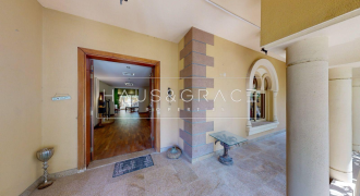 VACANT FULLY FURNISHED LAVISH 5BED VILLA UPGRADED